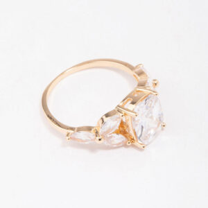 Elegant Floral Ring