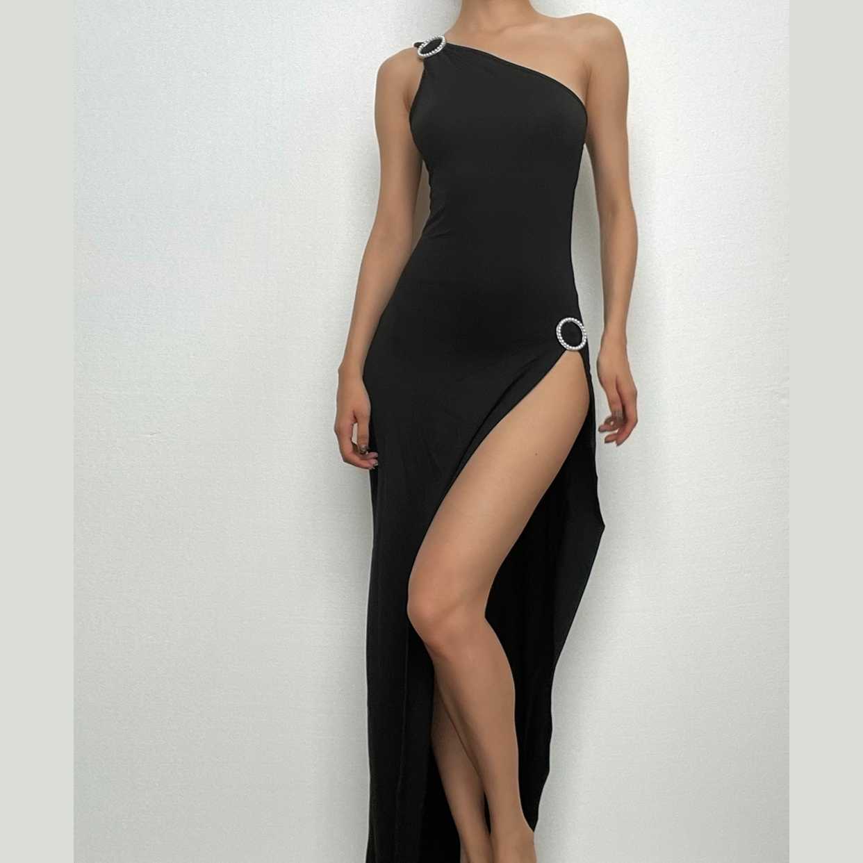 Buckle one shoulder slit irregular solid maxi dress - Image 10